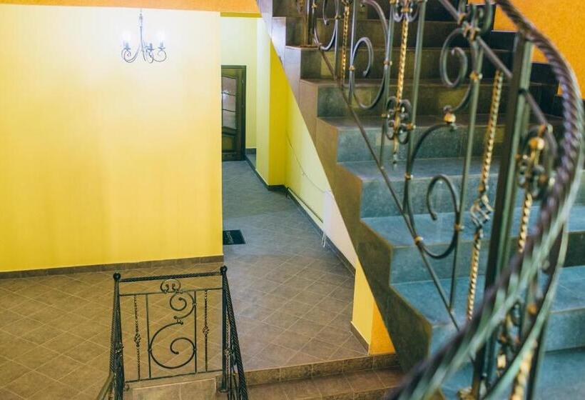 فندق صغير Berizka