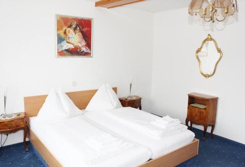 فندق صغير Gasthaus Stefaner