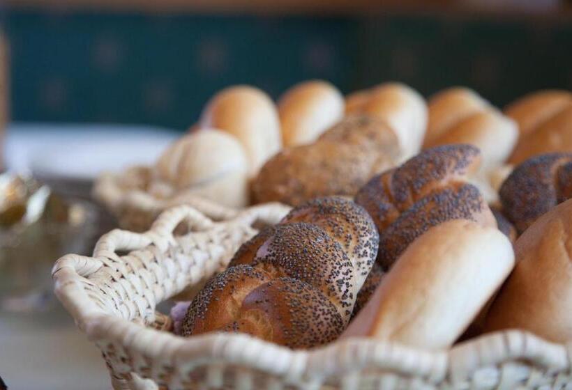 Общежитие Gasthof Mauthner Zum Kirchenwirt