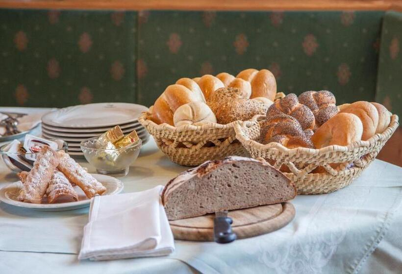 Общежитие Gasthof Mauthner Zum Kirchenwirt