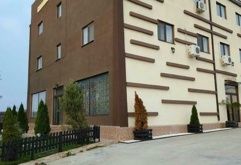 ユースホステル Grande Palace