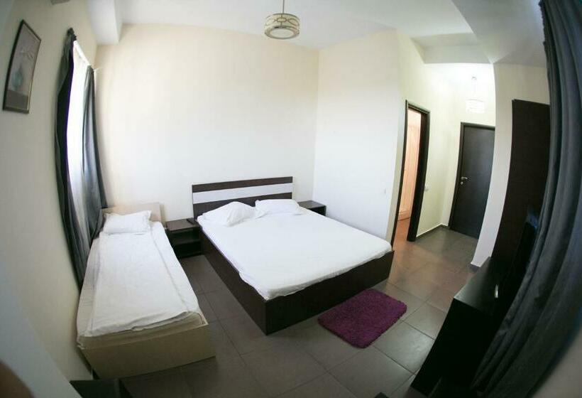 ユースホステル Grande Palace