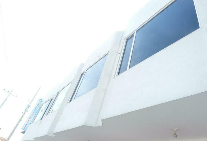 فندق صغير Hostería Mar De Cristal