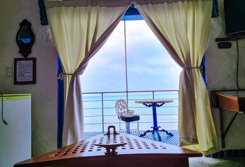 هاستل Hosteria Farallon Dillon