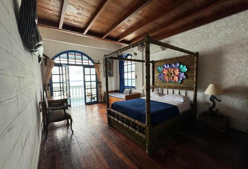 هاستل Hosteria Farallon Dillon