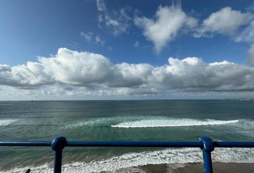 هاستل Hosteria Farallon Dillon