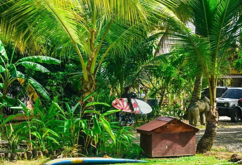 Общежитие La Choza Playa Venao