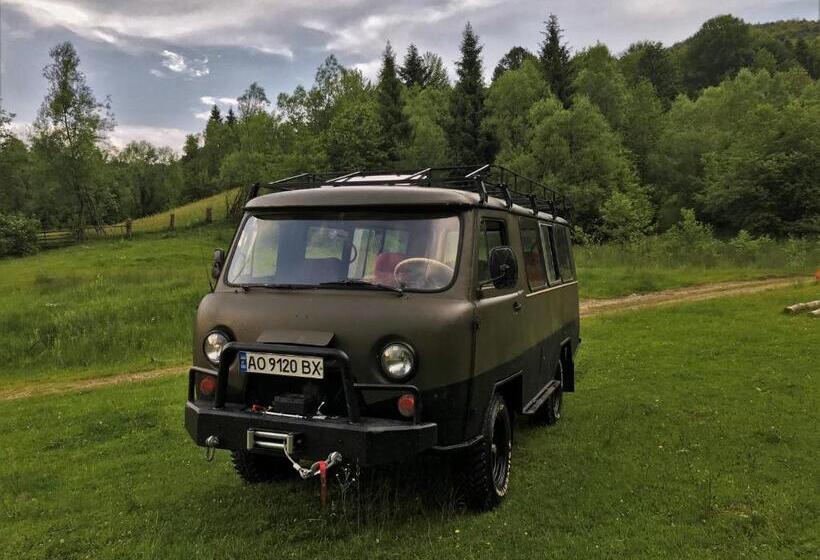 הוסטל Lian Family Hotel & Restaurant