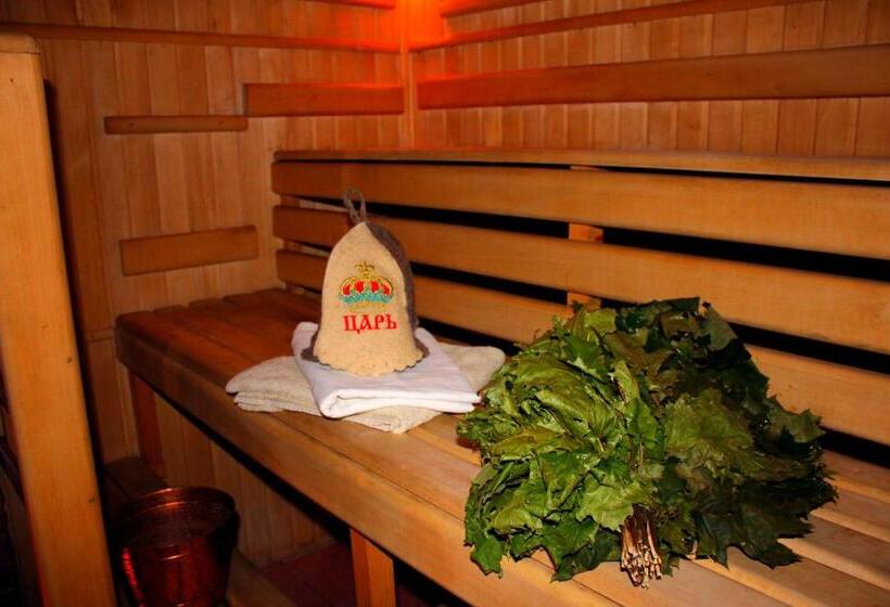 הוסטל Lian Family Hotel & Restaurant