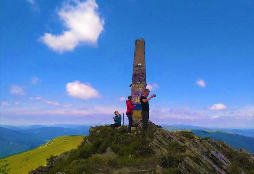 ユースホステル Lian Family Hotel & Restaurant