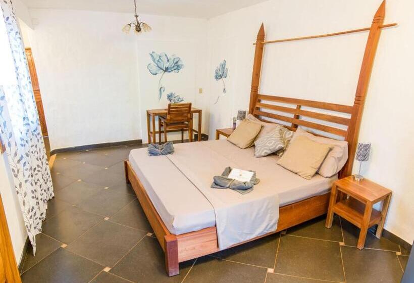 旅馆 Punta Duarte Garden Inn