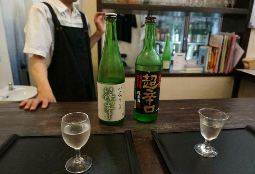 Atelier Bee S Knees Bed & Breakfast