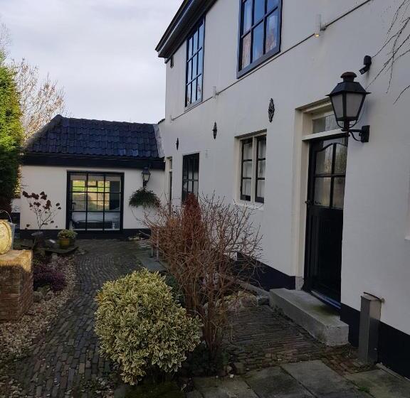 צימר Café Brasserie Het Heerenhuis