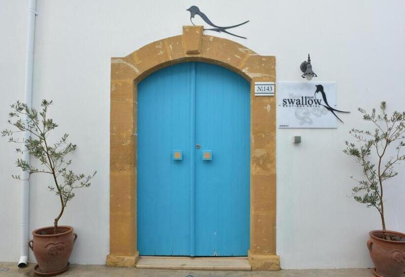 تختخواب و صبحانه Cypriot Swallow Boutique