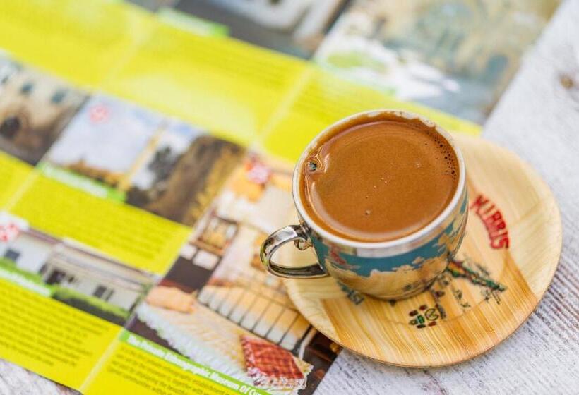 مبيت وإفطار Cypriot Swallow Boutique