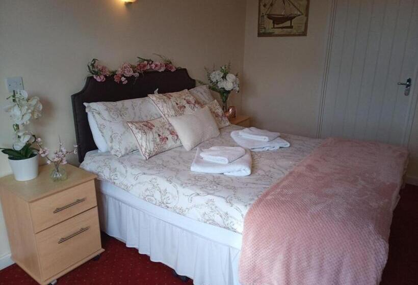 Bed and Breakfast Fox And Hounds Country Inn