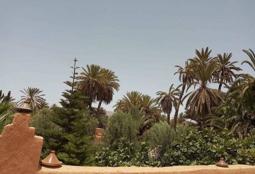 تختخواب و صبحانه Maison Nomades