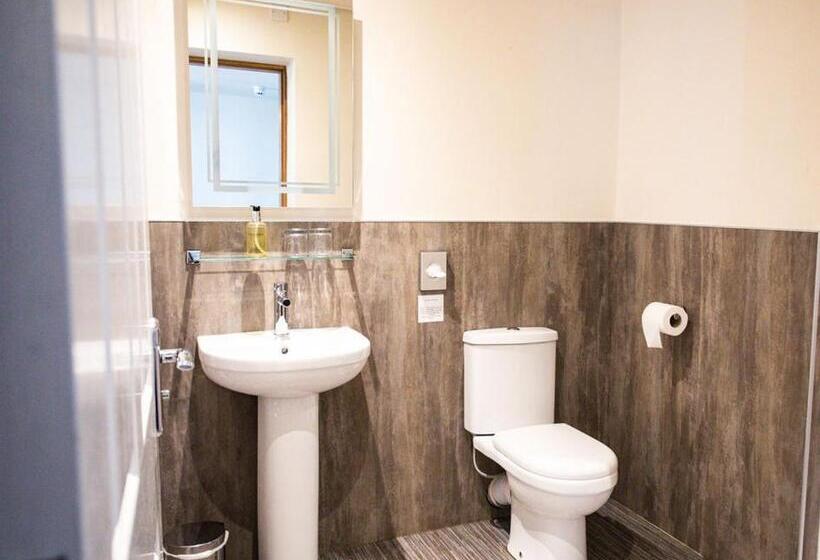 Bed and Breakfast Redwood House