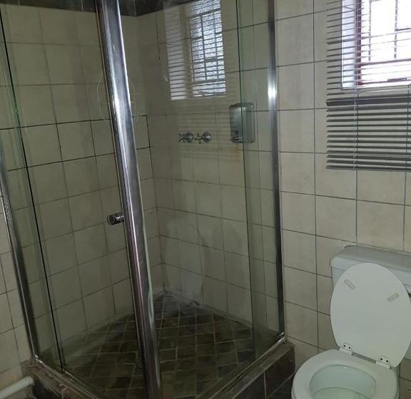 ベッドアンドブレックファースト Schweizer Guesthouse