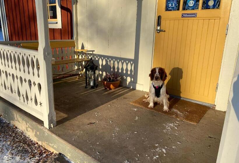 Bjälbo Gästhus B&b