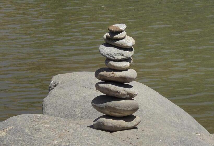 Frontier River Resort