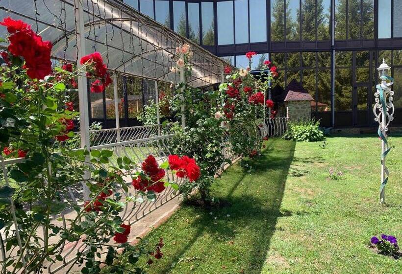 בית מלון כפרי Complex Lenivaya Vera