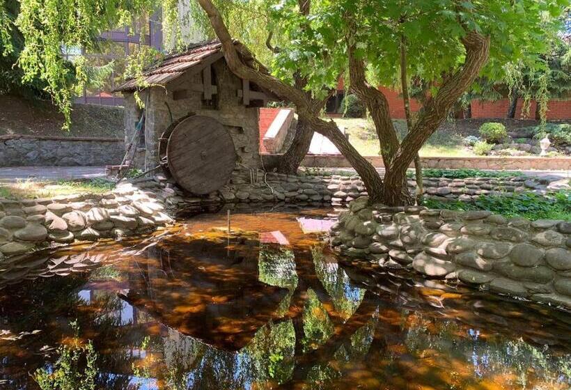 בית מלון כפרי Complex Lenivaya Vera