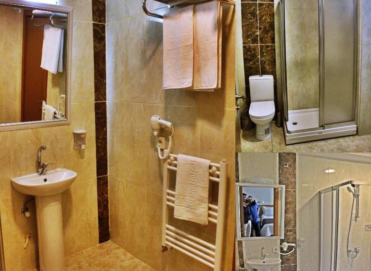 ホテル Emsa Palace