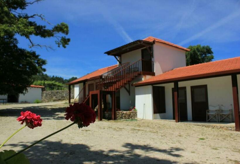 فندق Estabulo De Valinhas