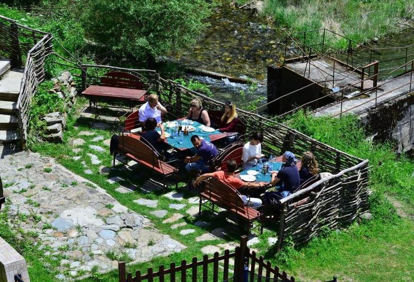 Family Hotel Gorski Kut