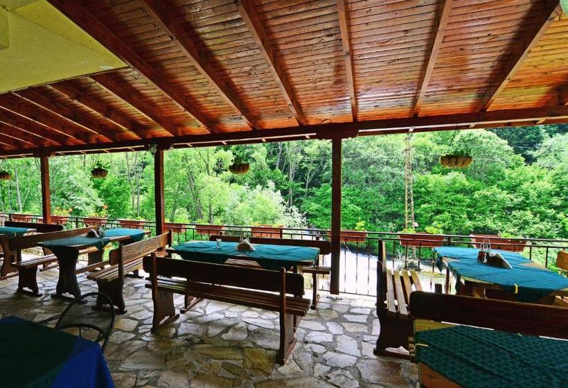 Family Hotel Gorski Kut