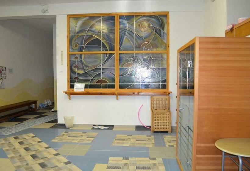 Отель Famozclub