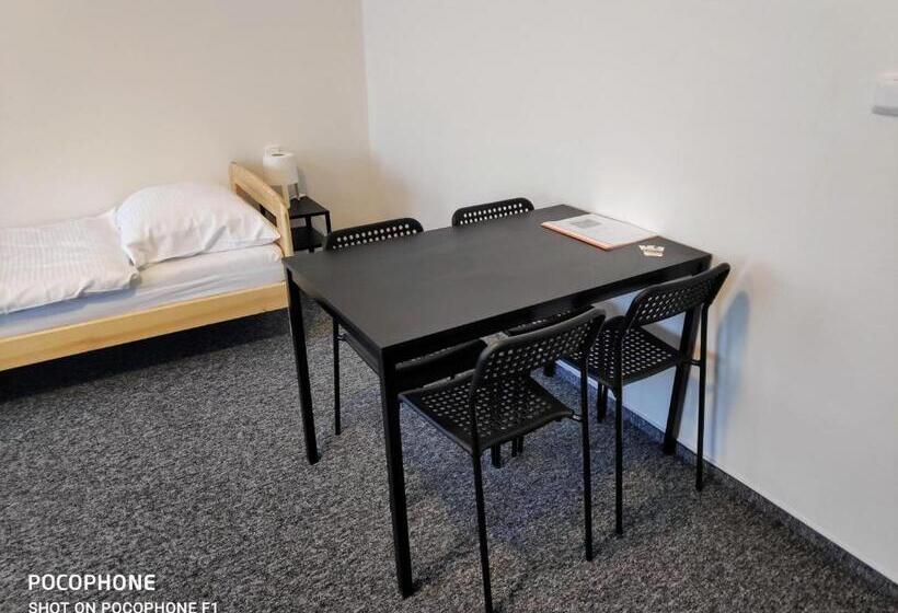 Szálloda Garni Orlova