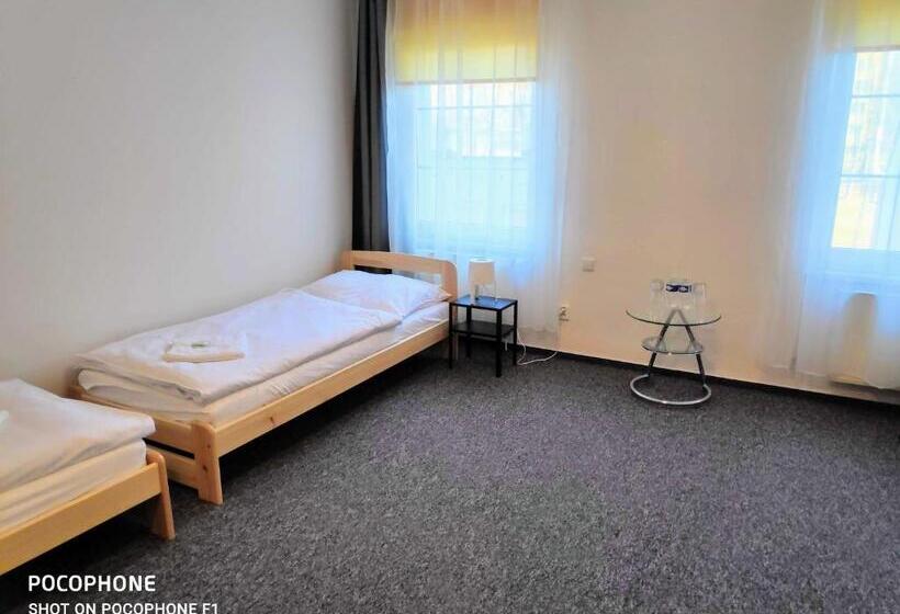 Szálloda Garni Orlova