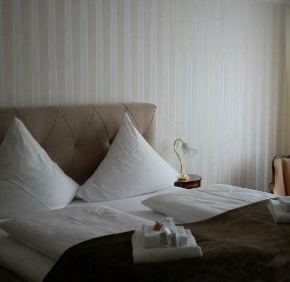 ホテル Gasthof Ginzinger