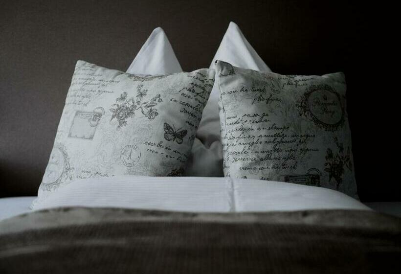 ホテル Gasthof Ginzinger