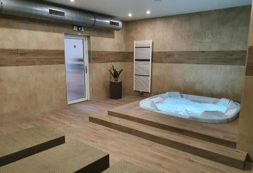 Szálloda Na Farmě Choťovice