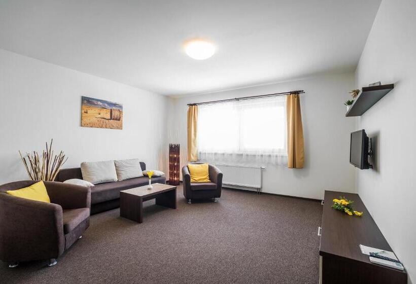 Szálloda Na Farmě Choťovice