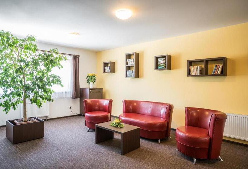 Szálloda Na Farmě Choťovice