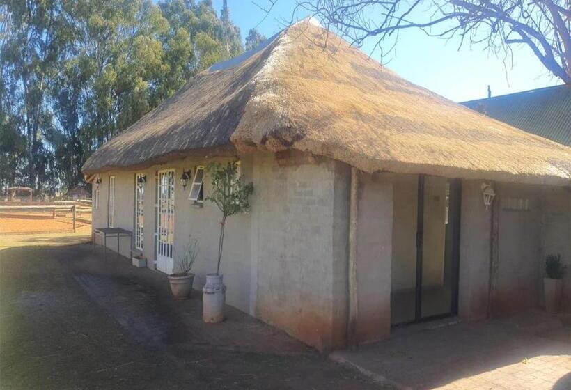 فندق Perdehoek Venue