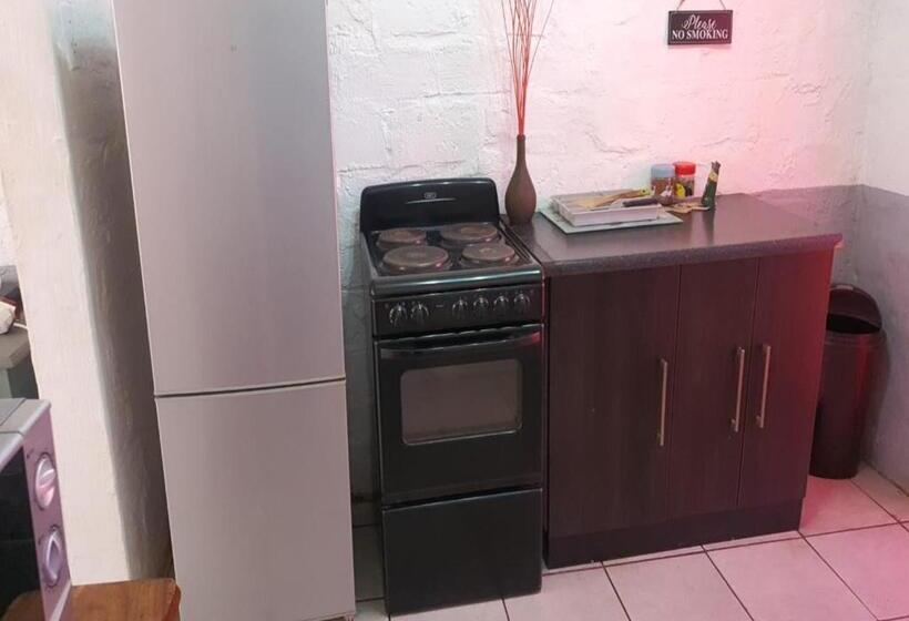 فندق Perdehoek Venue