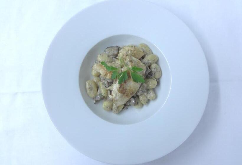 فندق Praha Potštejn