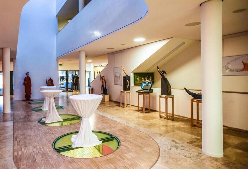 هتل S Port Véska