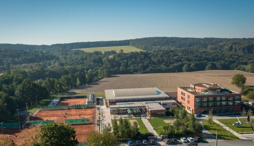 هتل S Port Véska