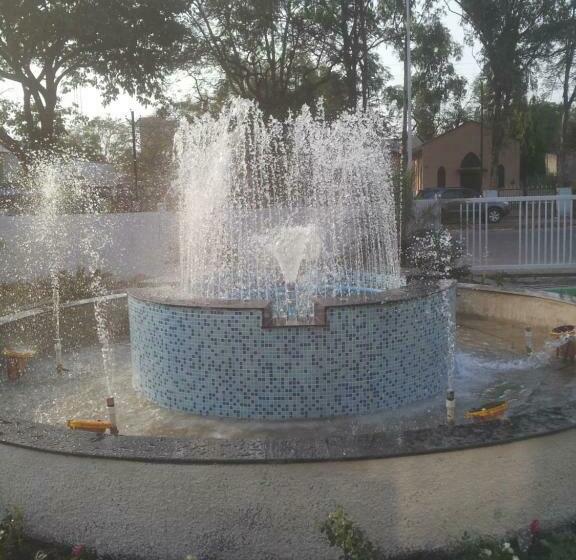 בית מלון כפרי Saffron  Jalna