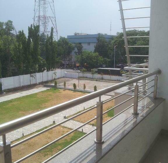 בית מלון כפרי Saffron  Jalna