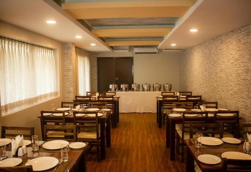 ホテル Serene Sriperumbudur