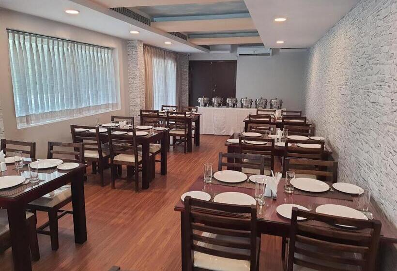 ホテル Serene Sriperumbudur