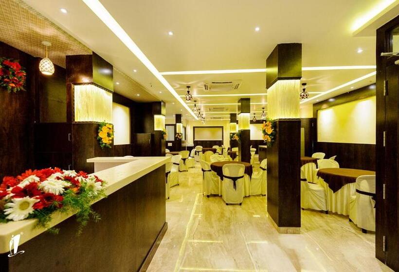 בית מלון כפרי Srigandha Residency  Vaccinated Staff