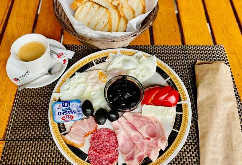 ホテル Tata Si Fii